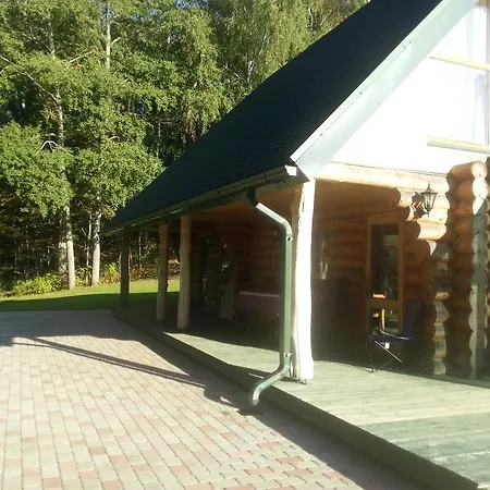 Brivdienu Maja Ezerlici Ferienhaus *